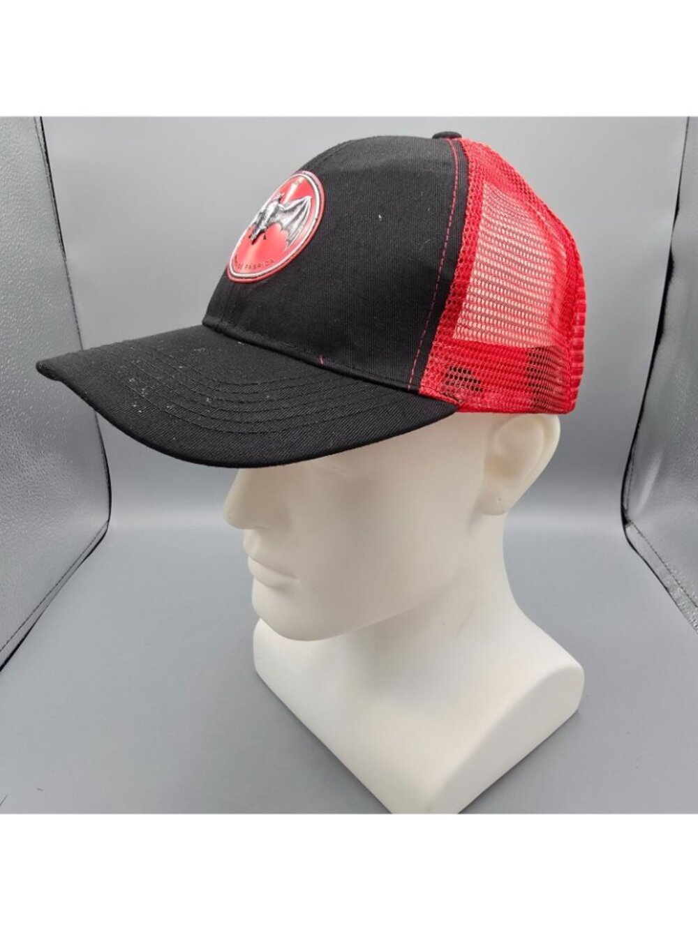 Bacardi Marca De Fabrica Bat Logo Red & Black Mesh Snapback Hat *Fair Condition - Picture 6 of 11